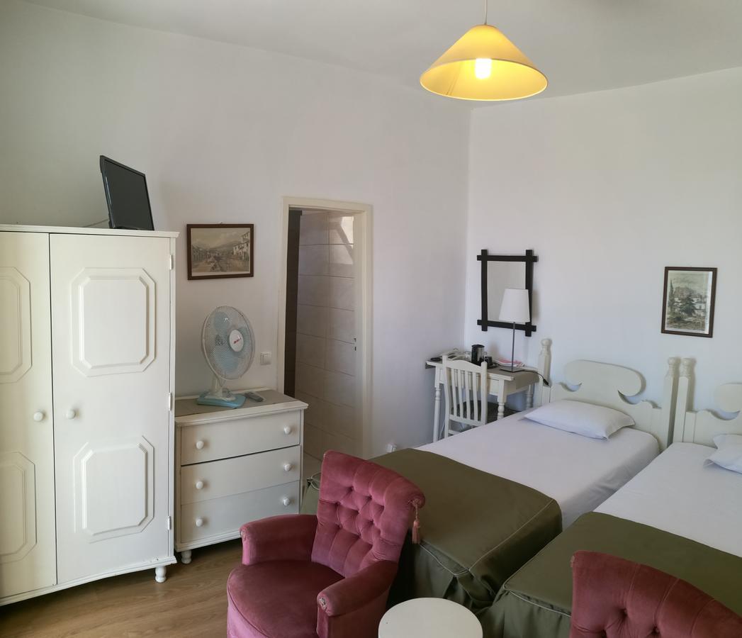 Pensao Residencial Vila Teresinha Фуншал Екстериор снимка