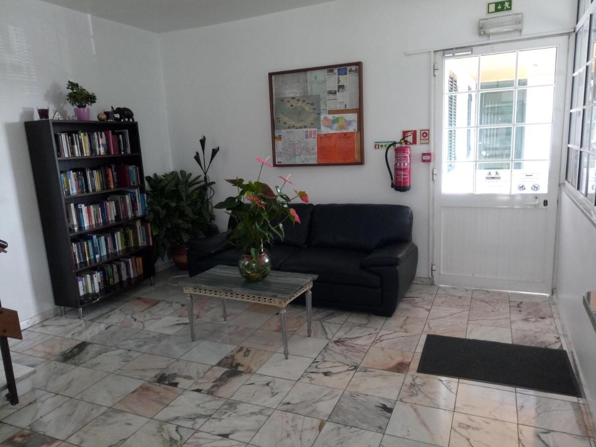 Pensao Residencial Vila Teresinha Фуншал Екстериор снимка